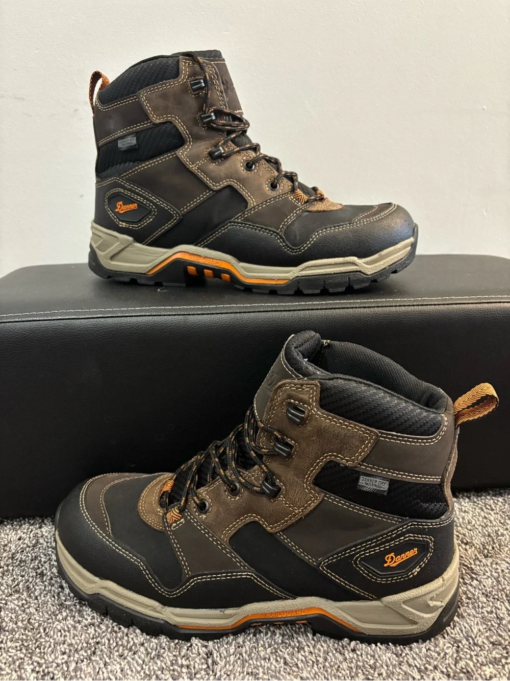 Danner Field Ranger Men's Brown leather Work Hiker Boots with Orange Accents EUC